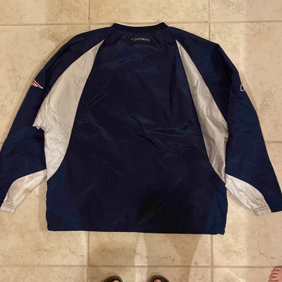 Authentic Patriots Team Apparel Wind Shirt - Picture 5 of 5